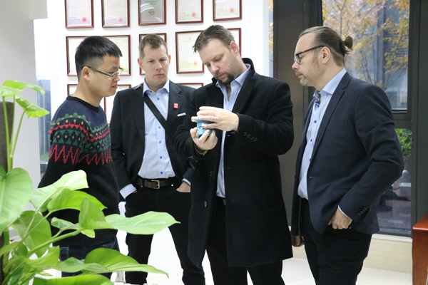  11月29日， Polyproject Environment AB 高管Daniel先生一行到访了壹定发自动化。